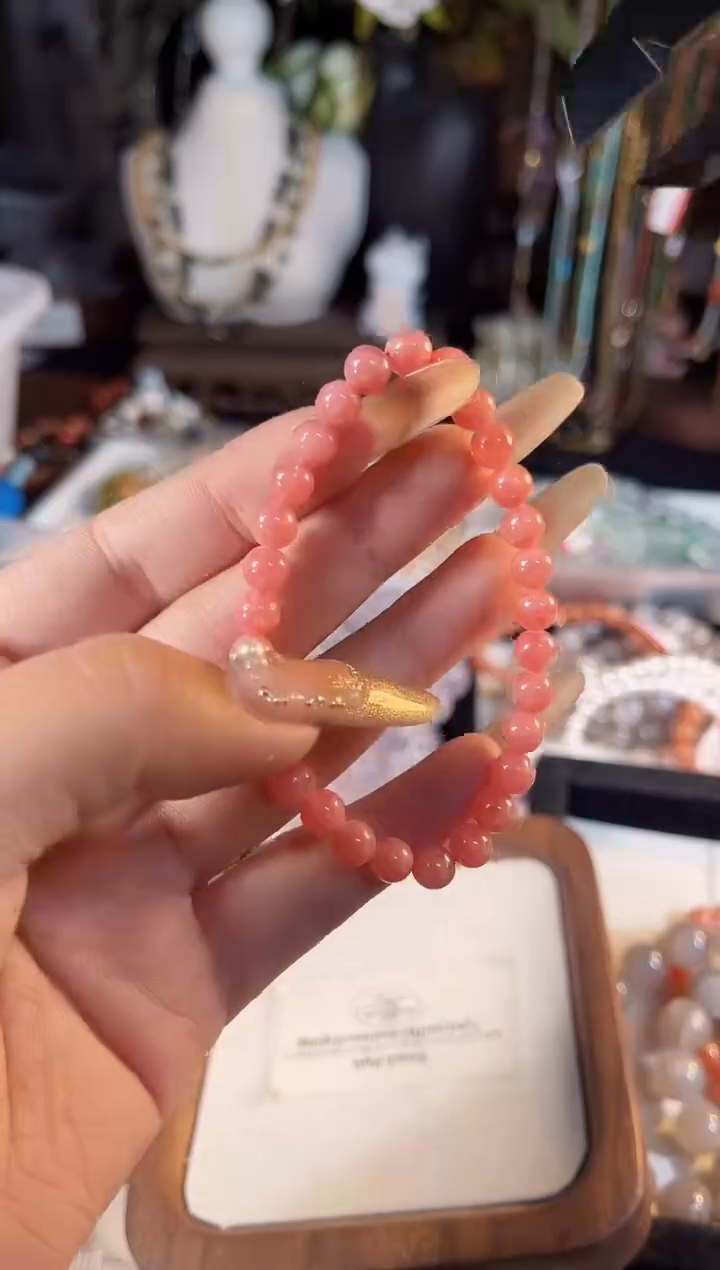 【闪购商品】菱锰矿（红纹石）手绳未镶嵌多样性发货其一