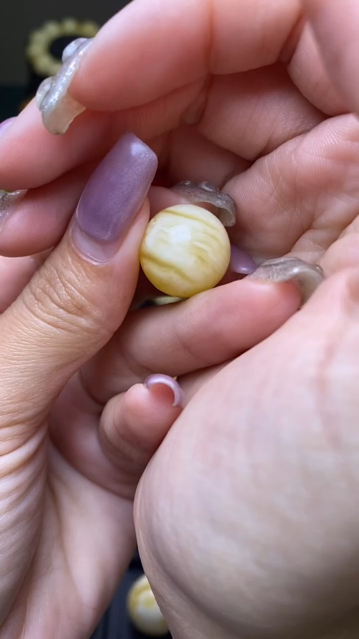 【闪购商品】琥珀裸石未镶嵌葵. 51