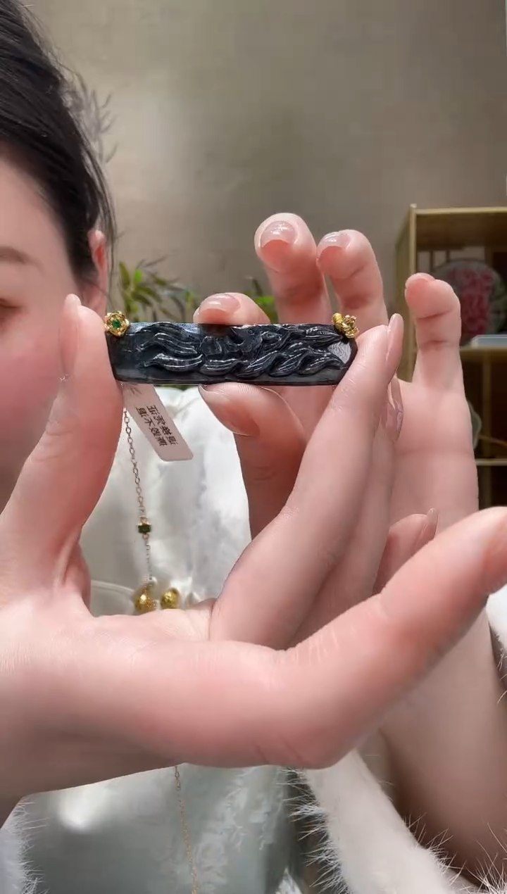 【闪购商品】翡翠颈饰未镶嵌吊坠