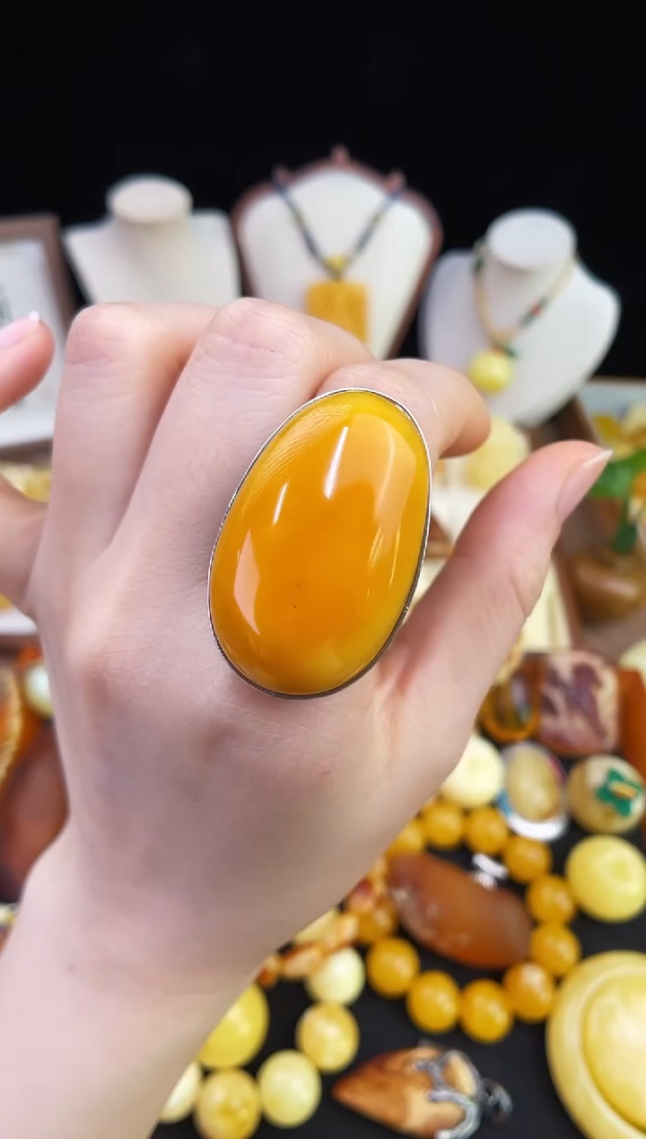 琥珀未镶嵌珠宝奇石灼*柒月