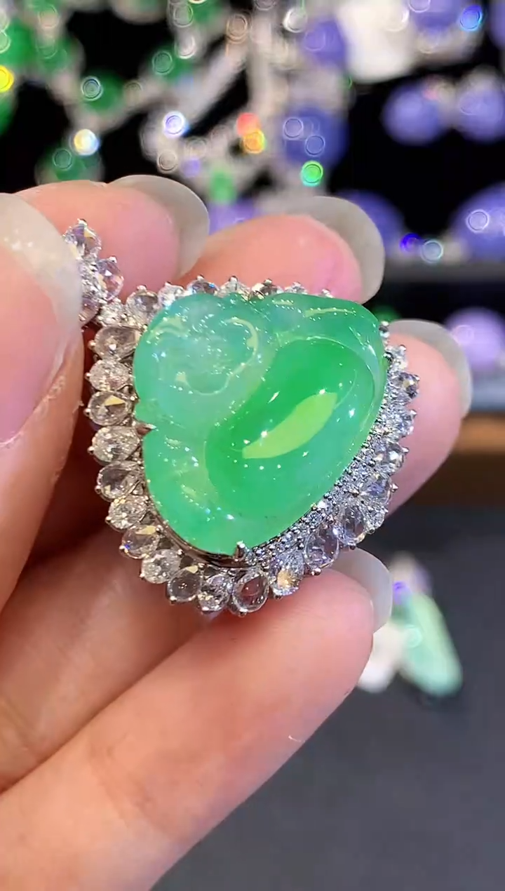 翡翠18K金镶嵌吊坠(不含链)WHX多样性发其一 