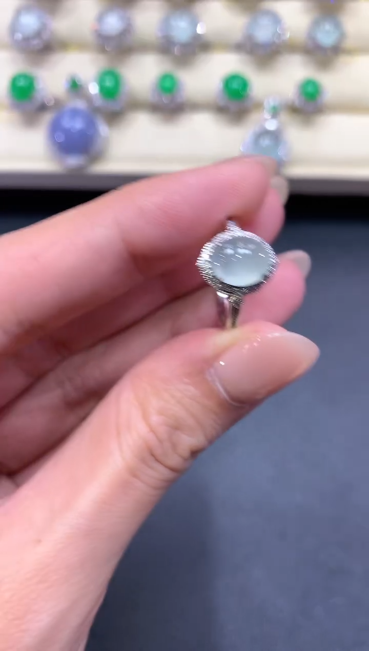 【闪购商品】翡翠戒指18K金镶嵌a39