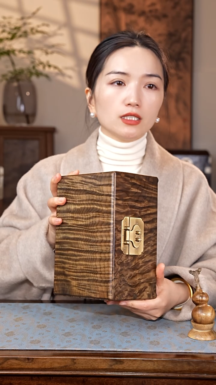 乌木类家具金丝楠阴沉木 满纹首饰盒