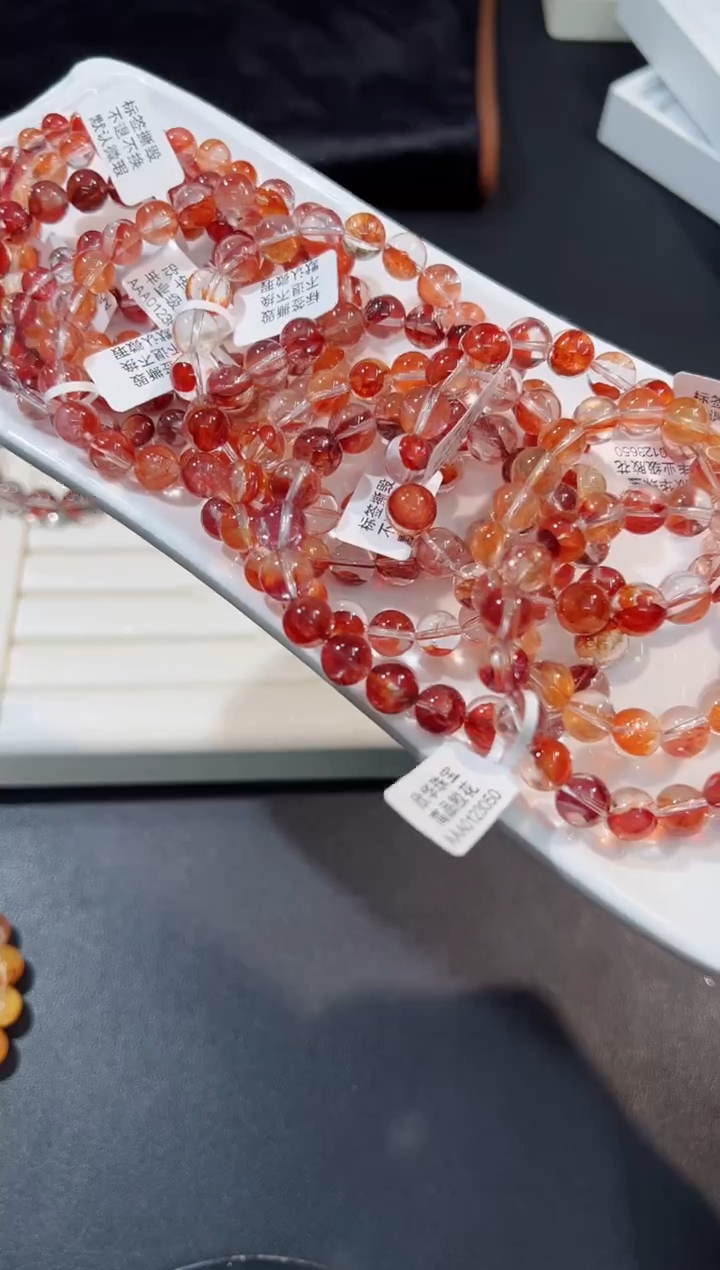 【闪购商品】水晶手串未镶嵌3u多样性发其一/克价