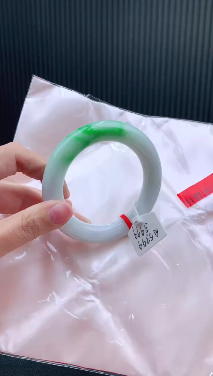 未镶嵌手镯翡翠56+