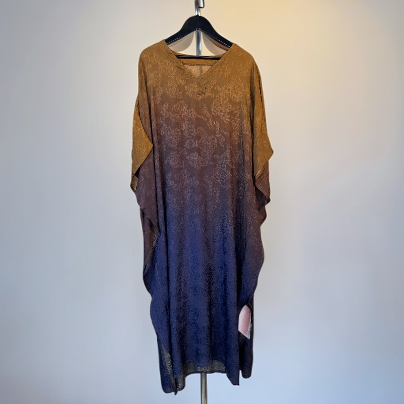 新款时尚轻奢宽松气质显瘦连衣裙33082