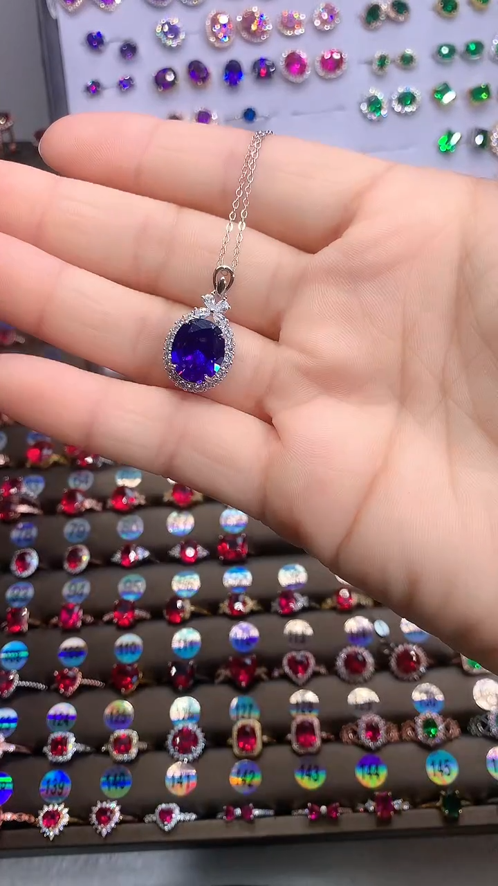 【闪购商品】水晶吊坠(赠链)银S925镶嵌银色