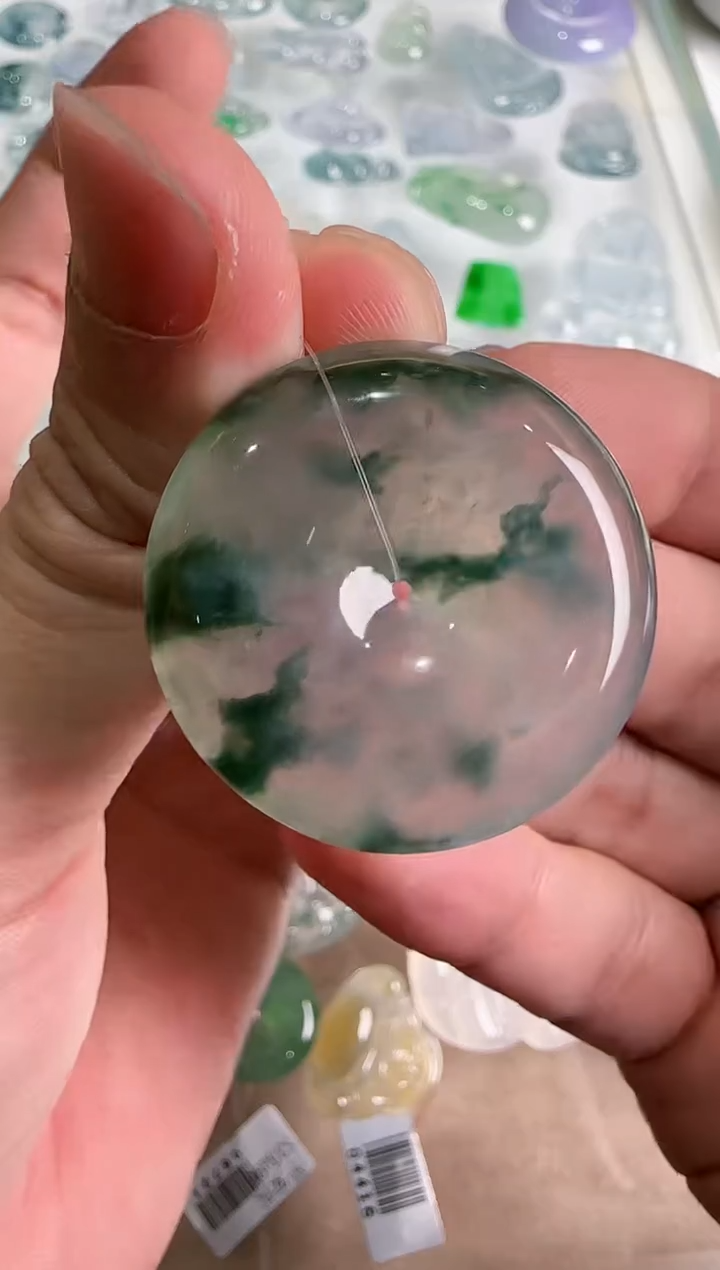 【闪购商品】翡翠吊坠(不含链)未镶嵌··