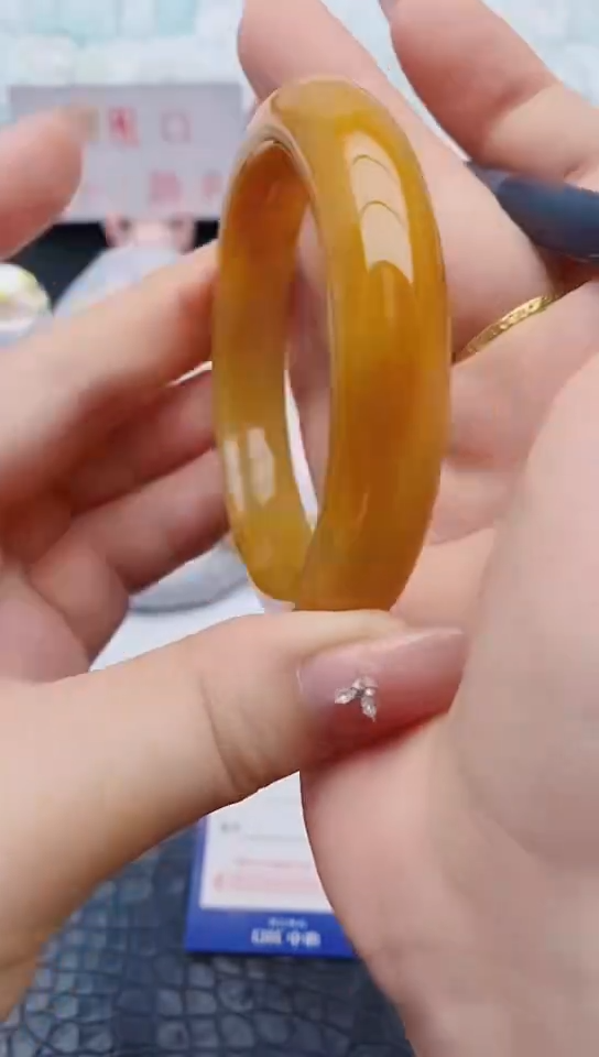 石英质玉手镯未镶嵌z22+56-57