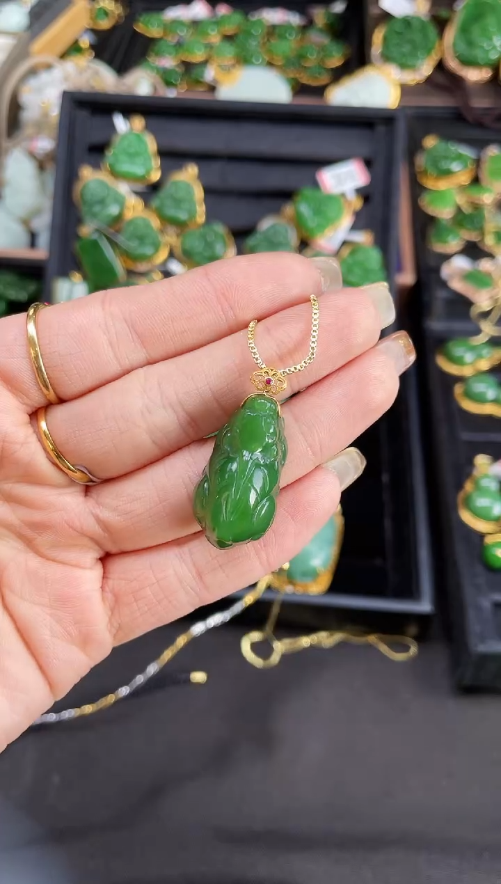 【闪购商品】和田玉吊坠18K金镶嵌多样性发一
