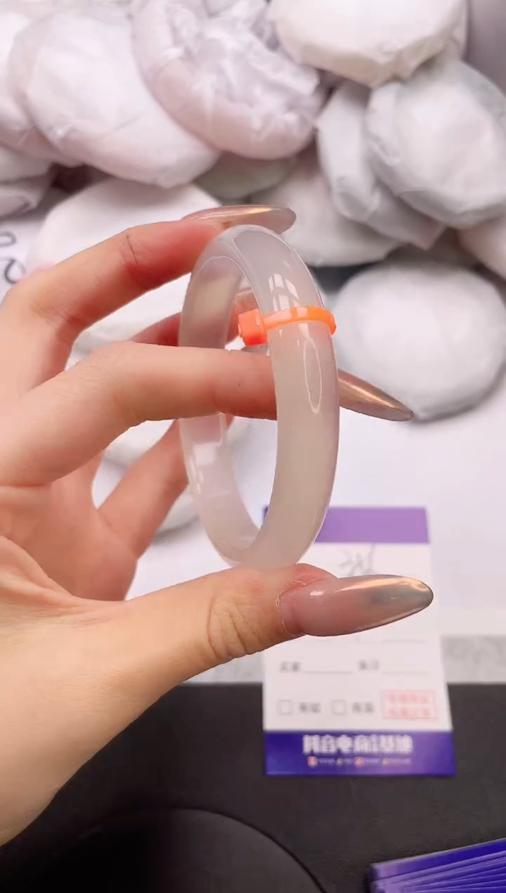 【闪购商品】石英质玉手镯未镶嵌2K356-58