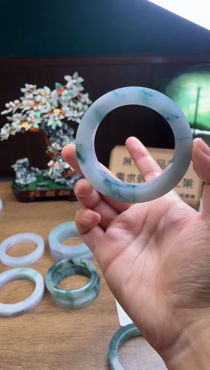 【闪购商品】定制翡翠手镯未镶嵌定制