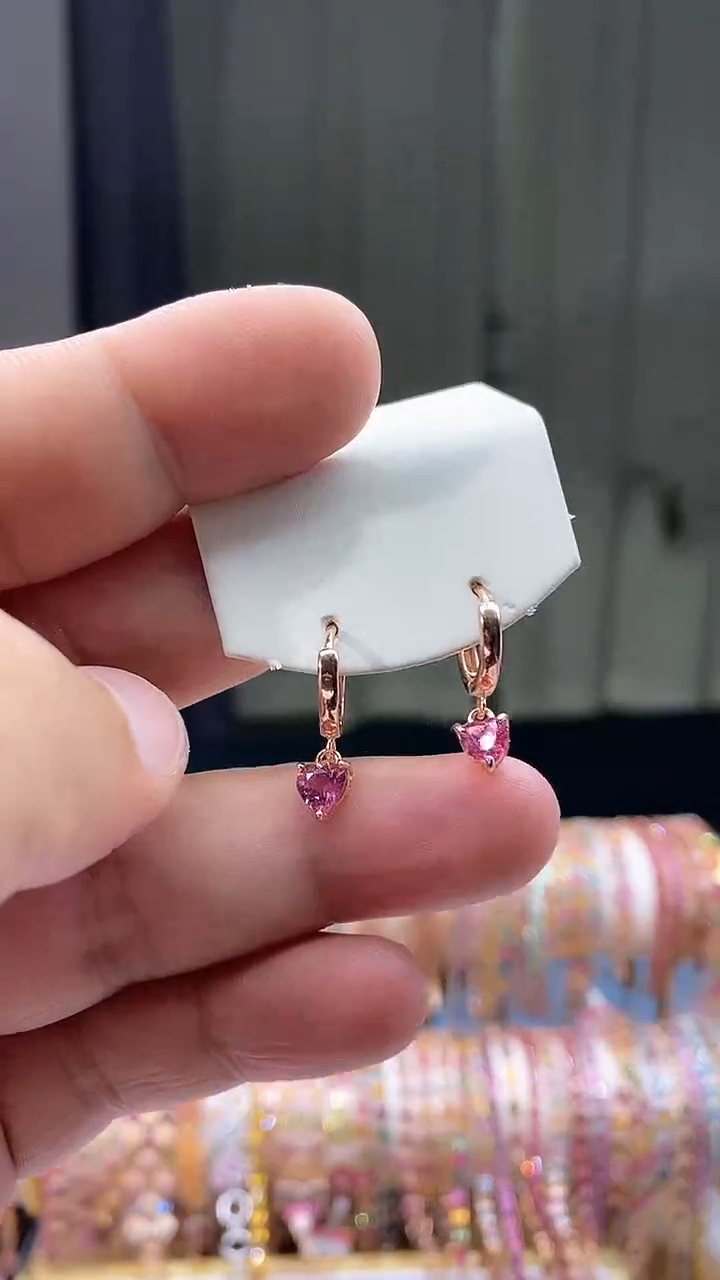 【闪购商品】碧玺耳扣银S925镶嵌15651565165156