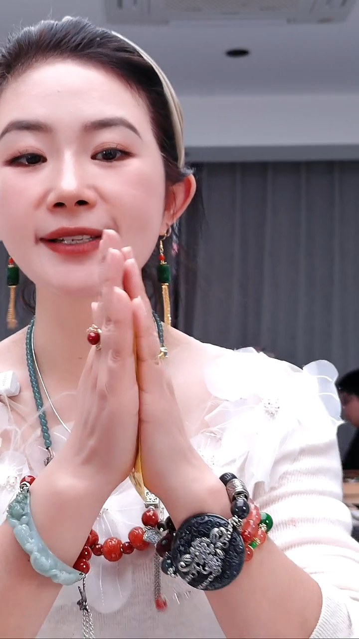 无非金属2039一巴掌