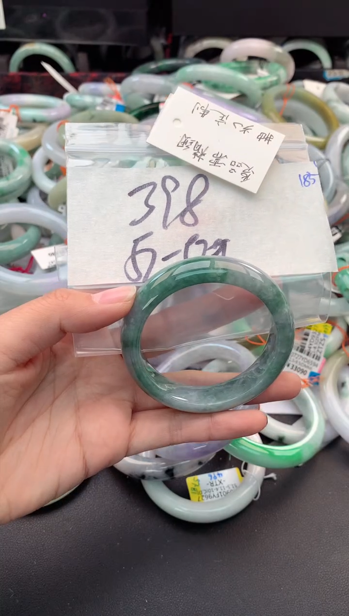 【闪购商品】定制翡翠未镶嵌毛货需精细抛光+多人