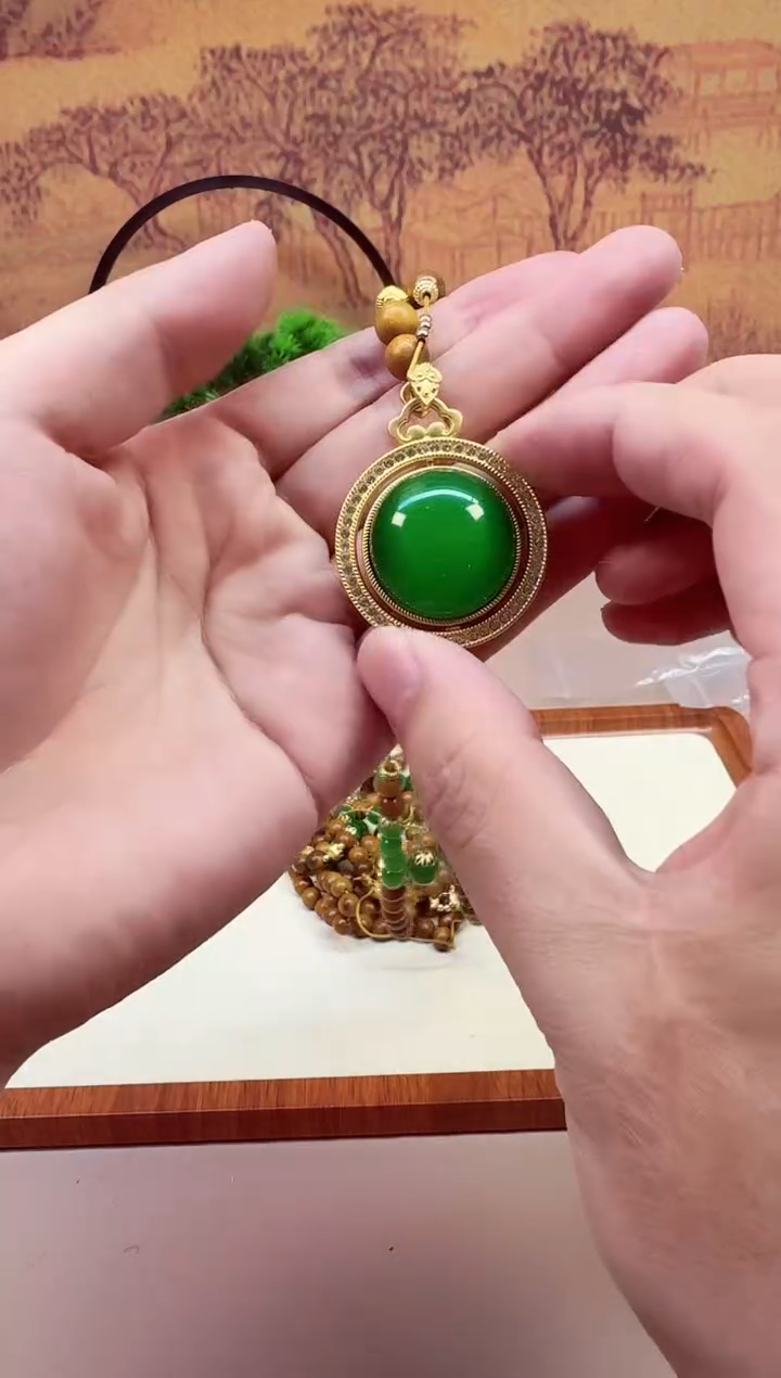 14K金镶嵌颈饰发晶A043