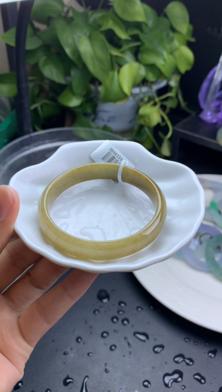 【闪购商品】定制翡翠定制翡翠手镯未镶嵌5455满黄翡