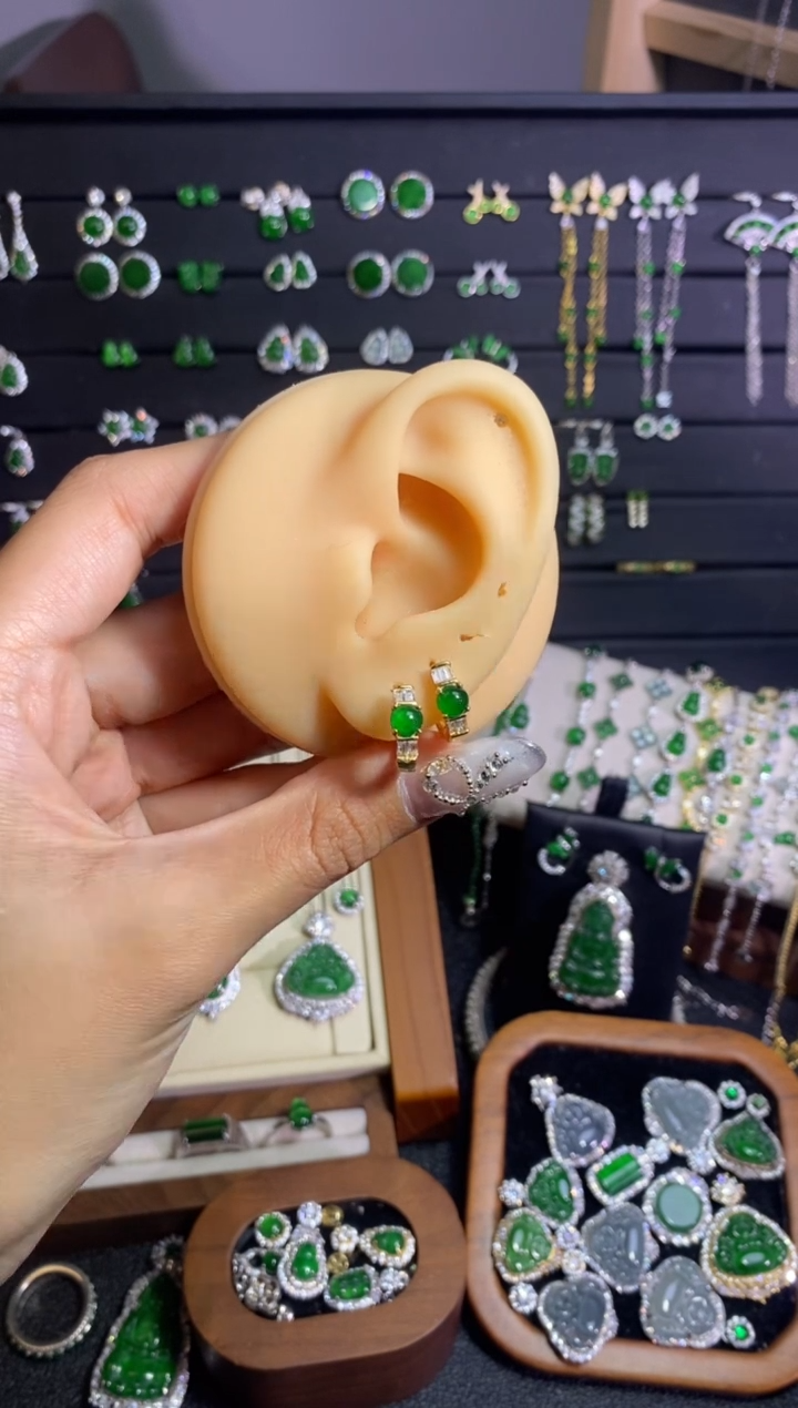 银S925镶嵌翡翠耳饰蛋面耳包