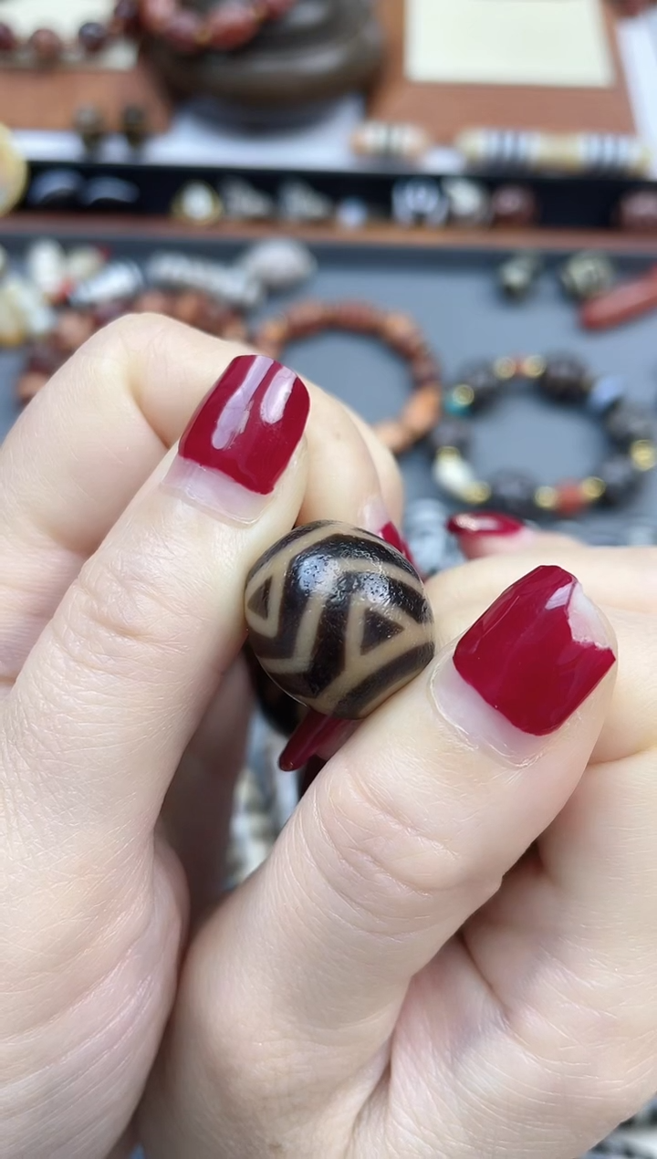 【闪购商品】玛瑙/玉髓珠珠未镶嵌黑金金刚水纹