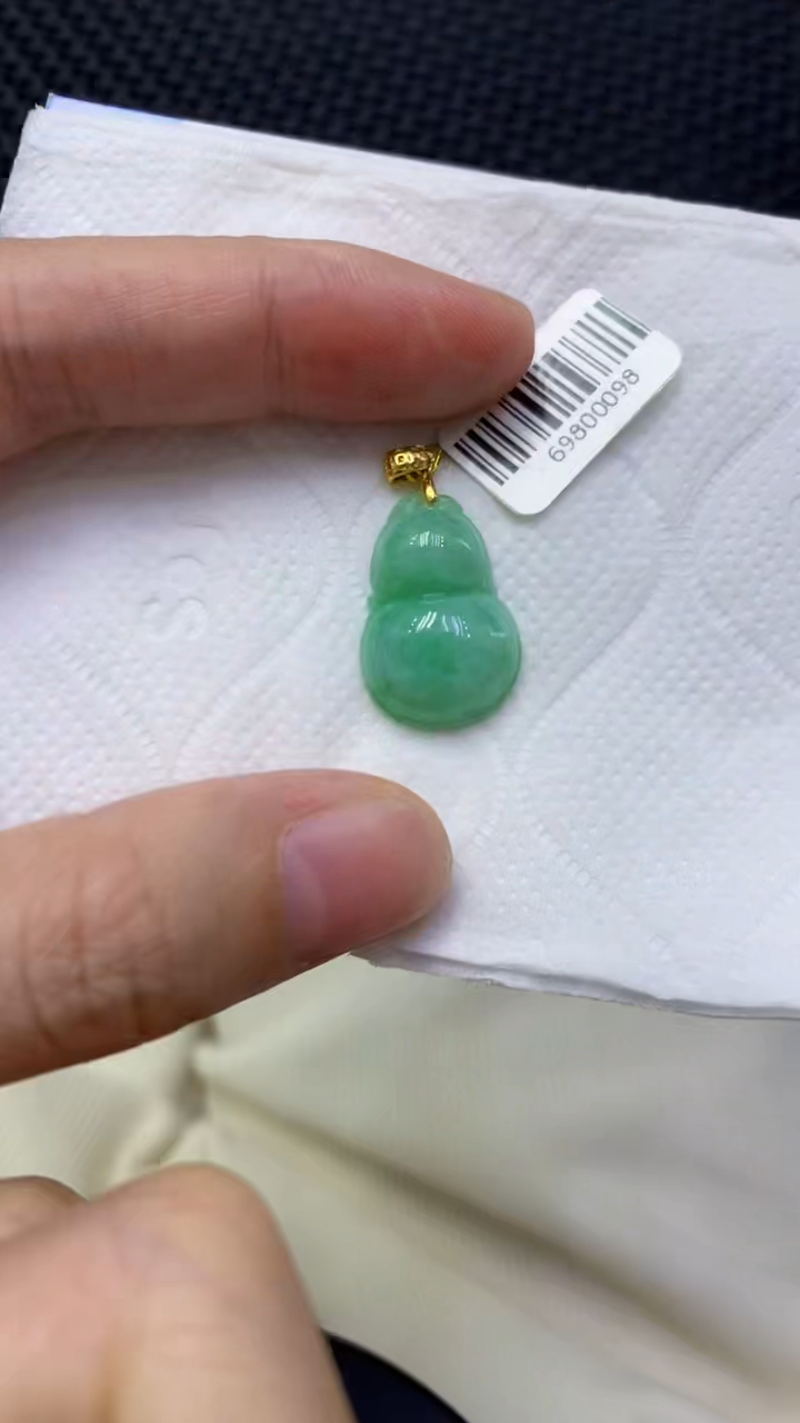 颈饰未镶嵌翡翠天然缅甸翡翠A货