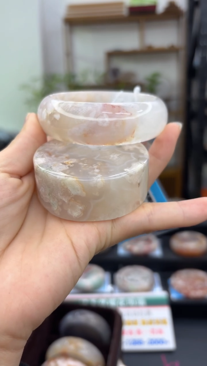 【闪购商品】石英质玉手镯未镶嵌C575(60圈赠送镯心)