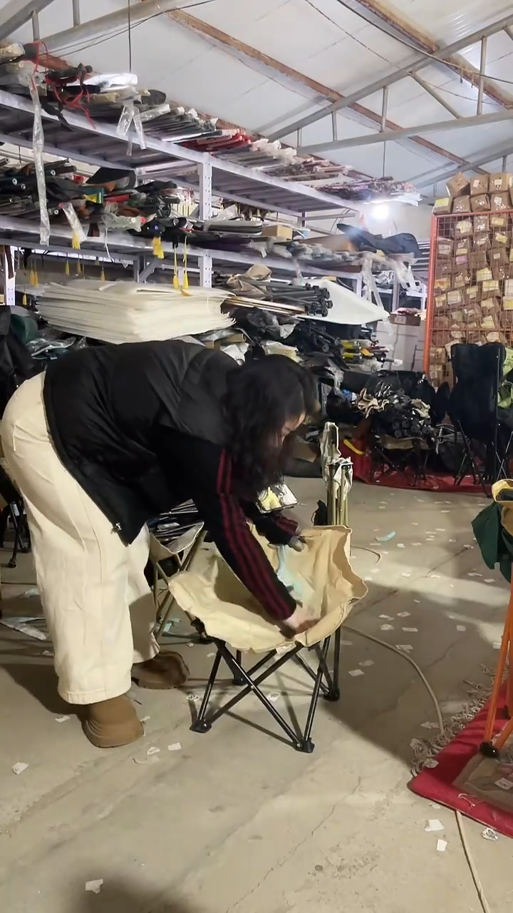 铁瑕疵不带袋    椅子   18