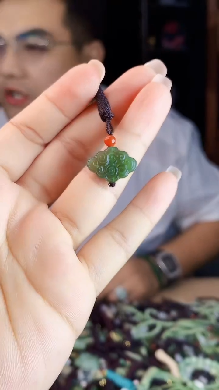 未镶嵌和田玉挂件多样性发货拍一发一