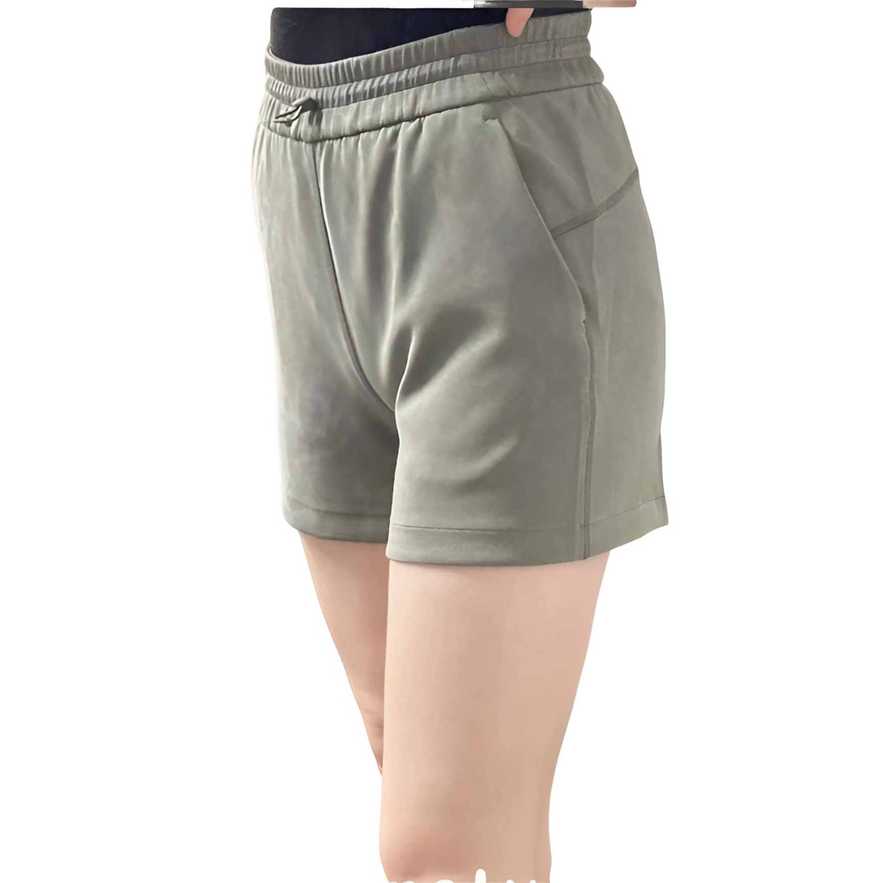 lululemon/露露乐蒙Softstreme HR Short 4" 高腰直筒短裤