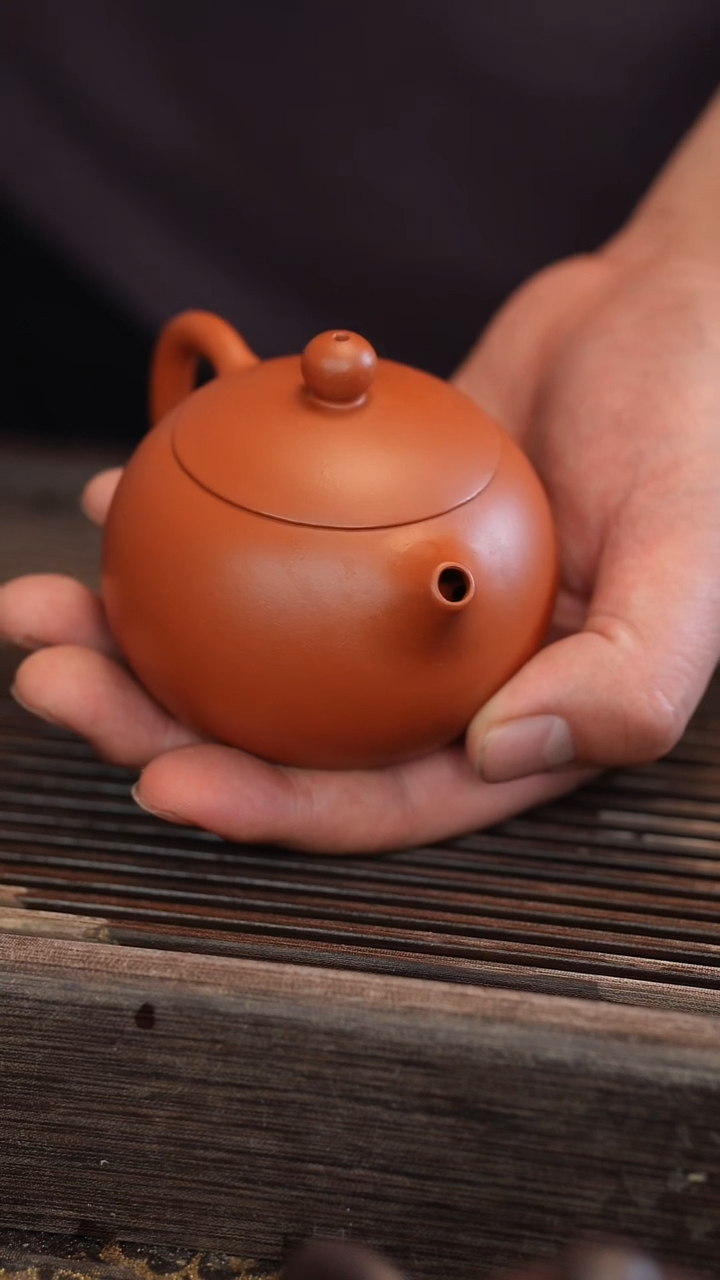 茶壶紫砂西施 朱泥 半手工 200cc