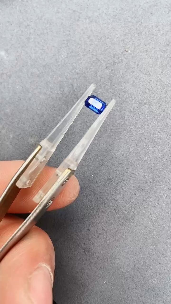 【闪购商品】蓝宝石裸石未镶嵌1.05