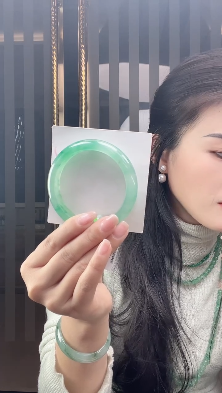 未镶嵌手镯石英质玉9