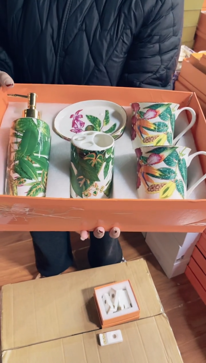 【闪购商品】杯鸿辉家品牌瓷器，京东包邮！