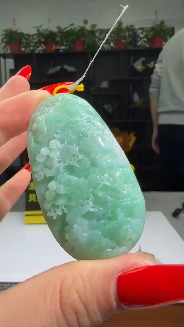 【闪购商品】翡翠颈饰未镶嵌天然翡翠A货吊坠