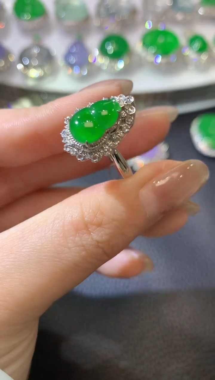 翡翠18K金镶嵌戒指C23翡翠