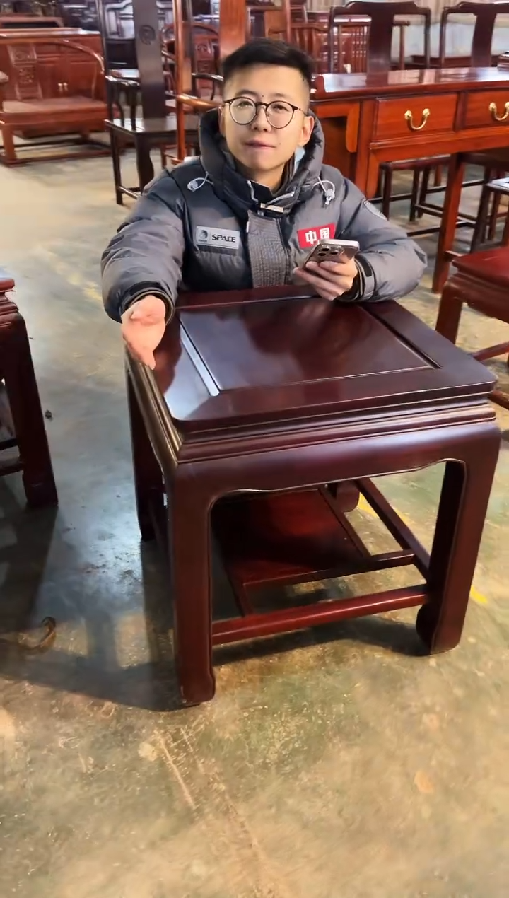 【闪购商品】黑酸枝木类成套家具J01