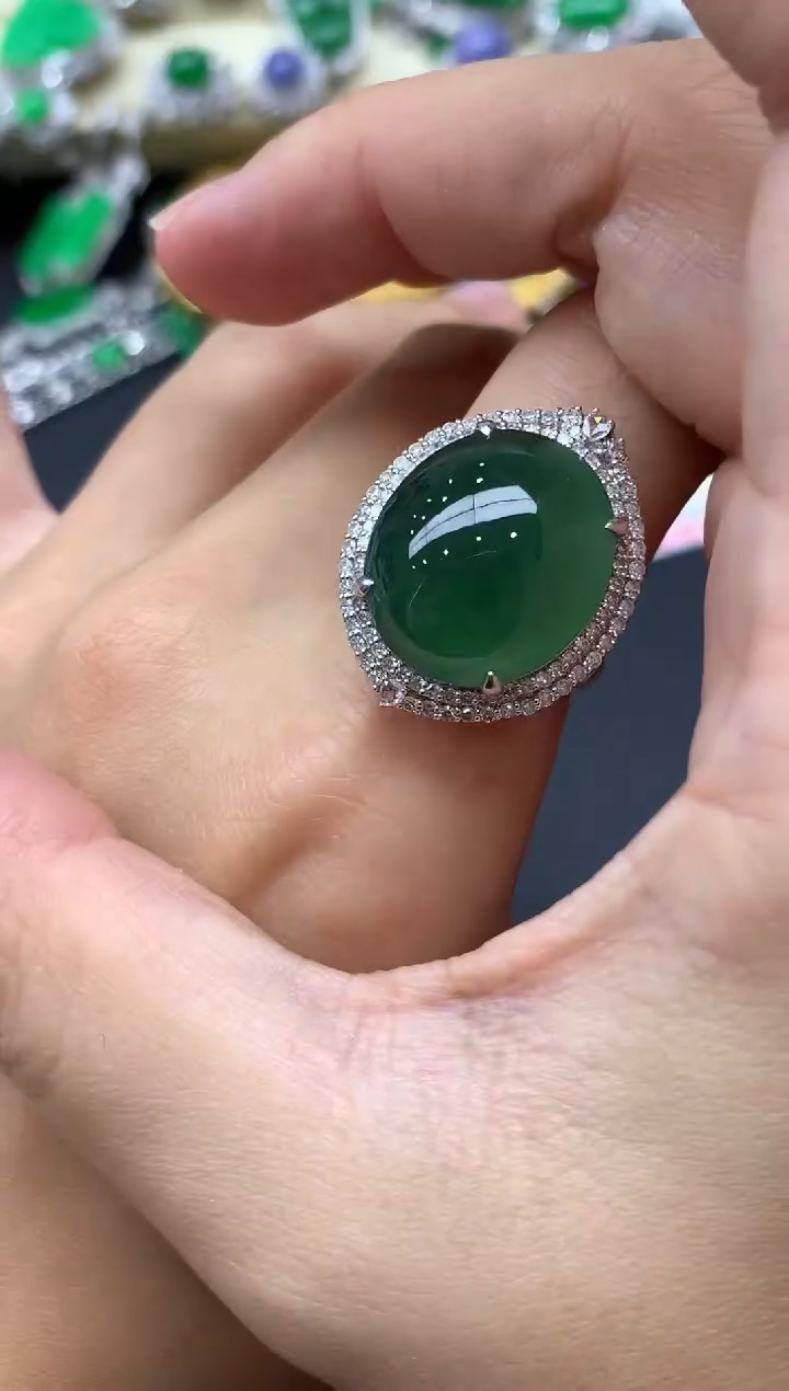 18K金镶嵌戒指翡翠687-中国好珍宝