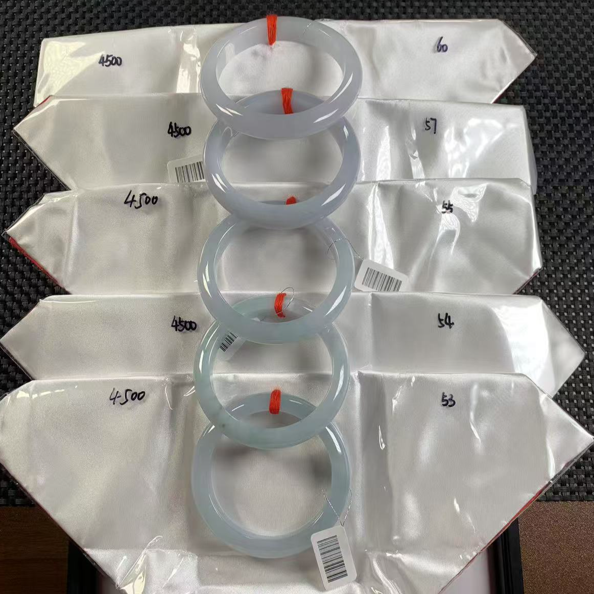 天然缅甸翡翠A货手镯多样性发货，发一件