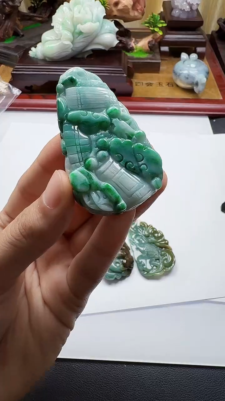 吊坠(不含链)未镶嵌翡翠1