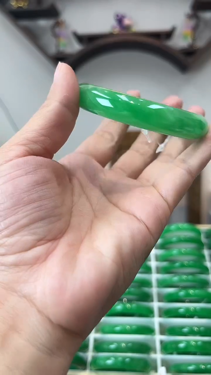 【闪购商品】砖雕闪81 圈口58 独货手镯