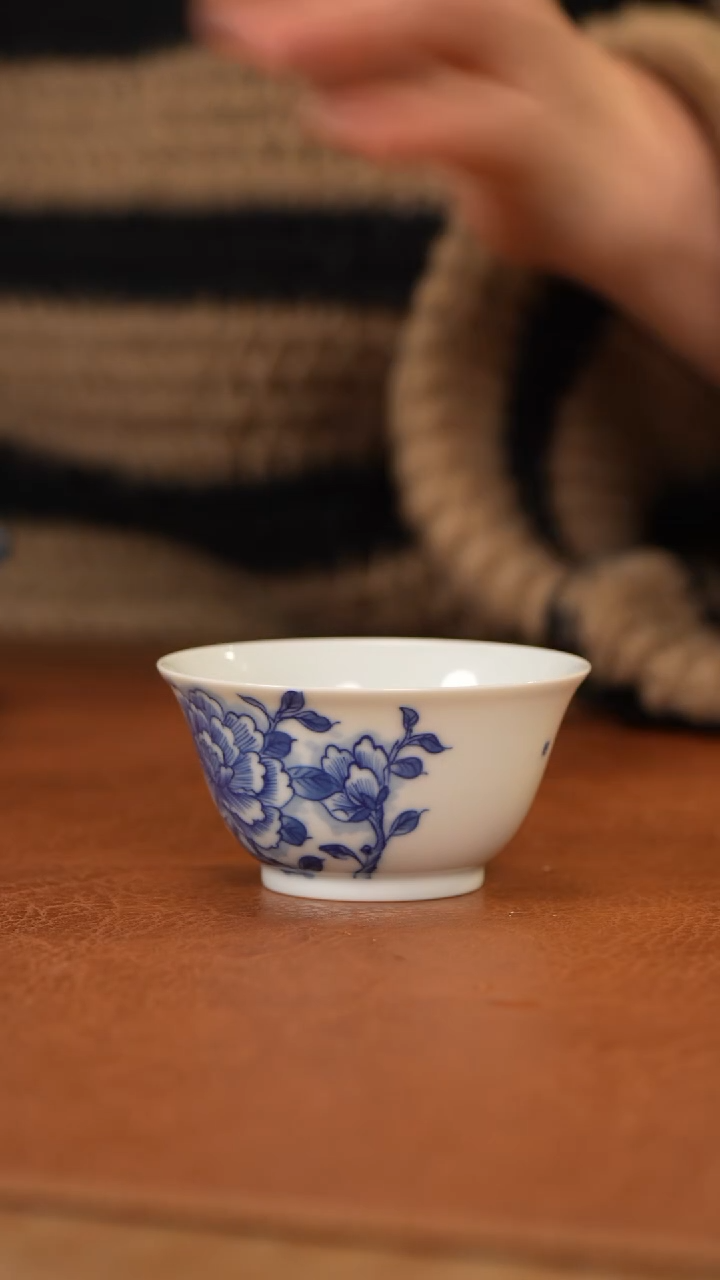 【闪购商品】杯古月花卉撇口杯