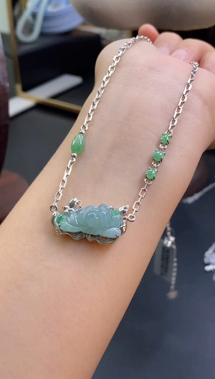 颈饰银S925镶嵌翡翠19235