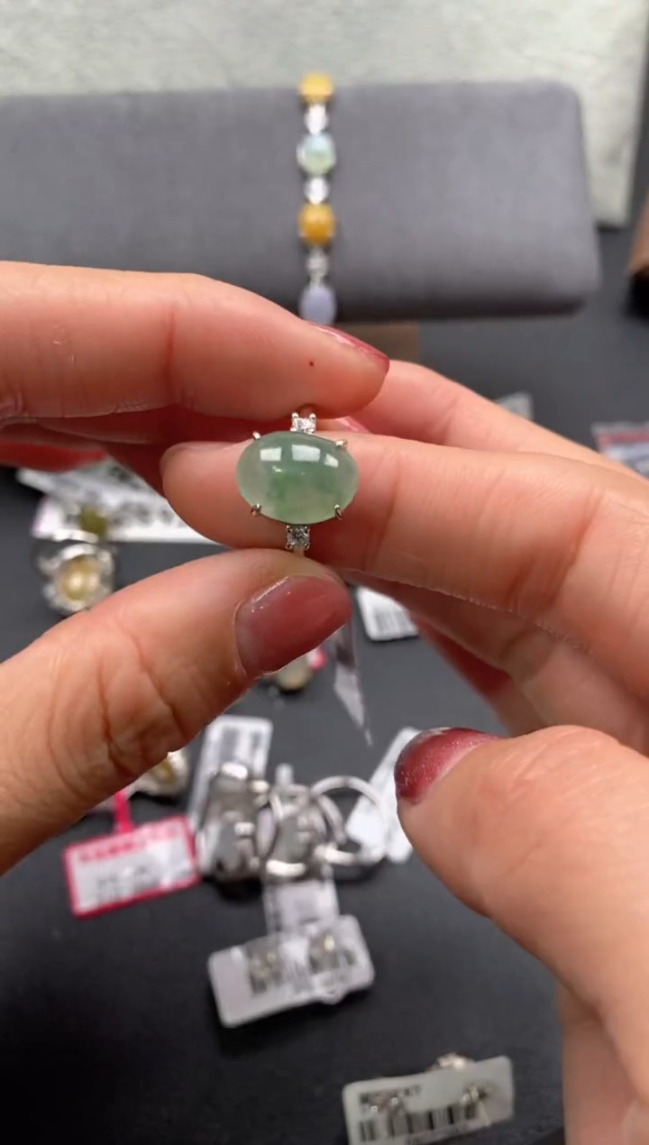 【闪购商品】翡翠戒指银S925镶嵌3333333     1