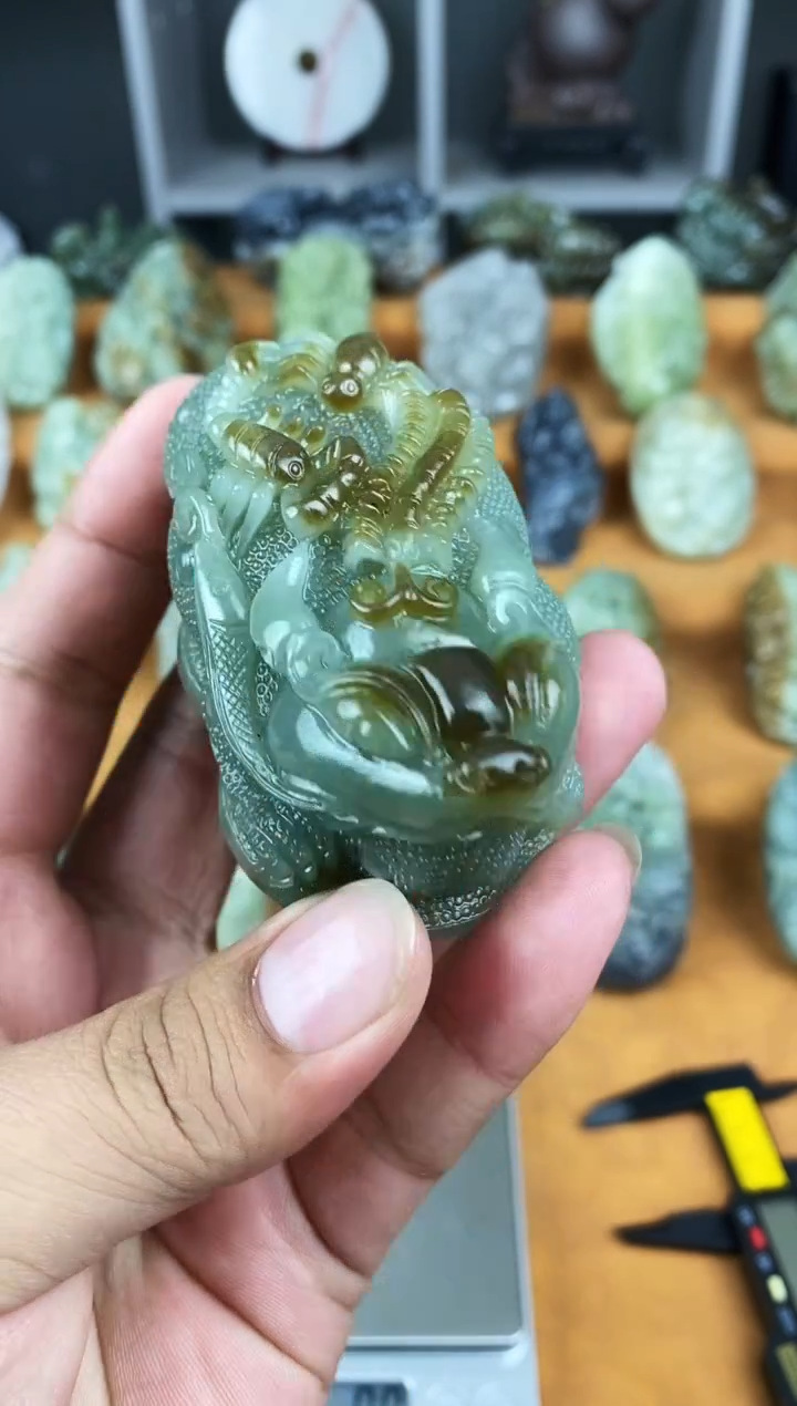 未镶嵌和田玉把件1