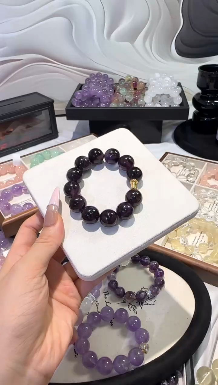水晶手串未镶嵌乌拉圭