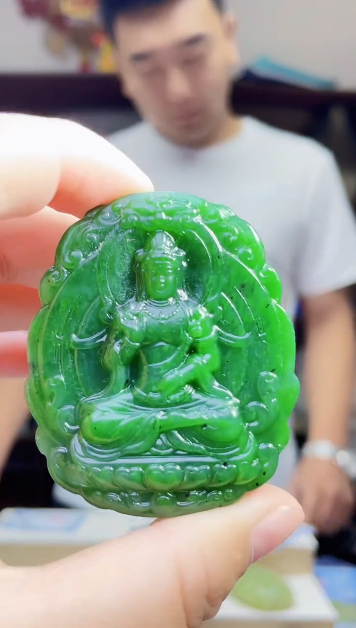 和田玉未镶嵌颈饰1