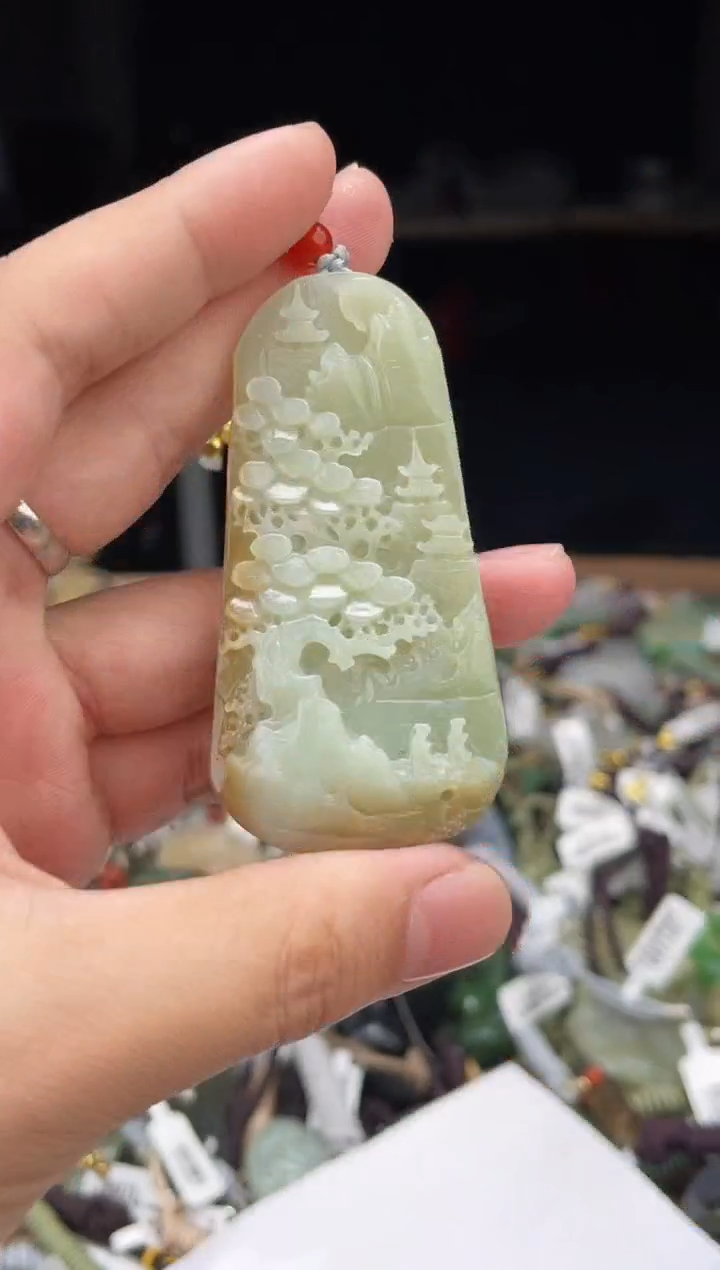 颈饰未镶嵌和田玉1