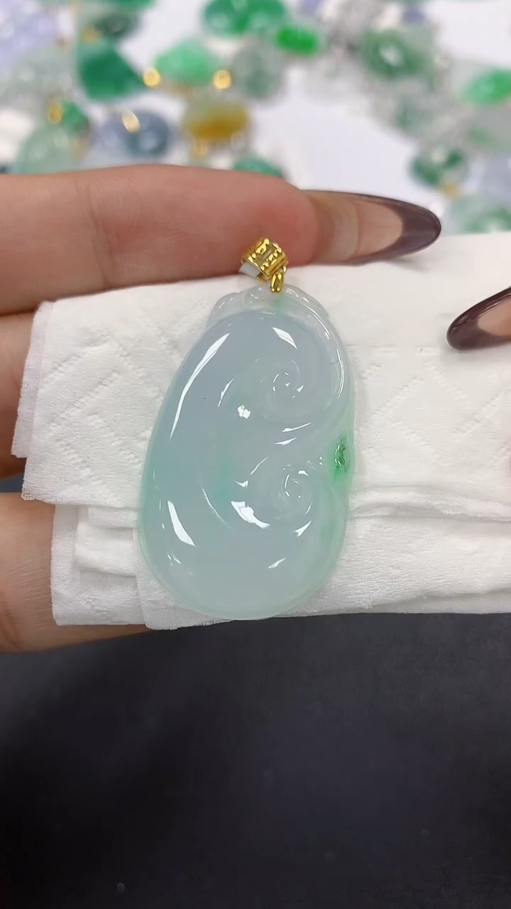 颈饰18K金镶嵌翡翠a货假一赔三支持复检百元上9元证书费自理