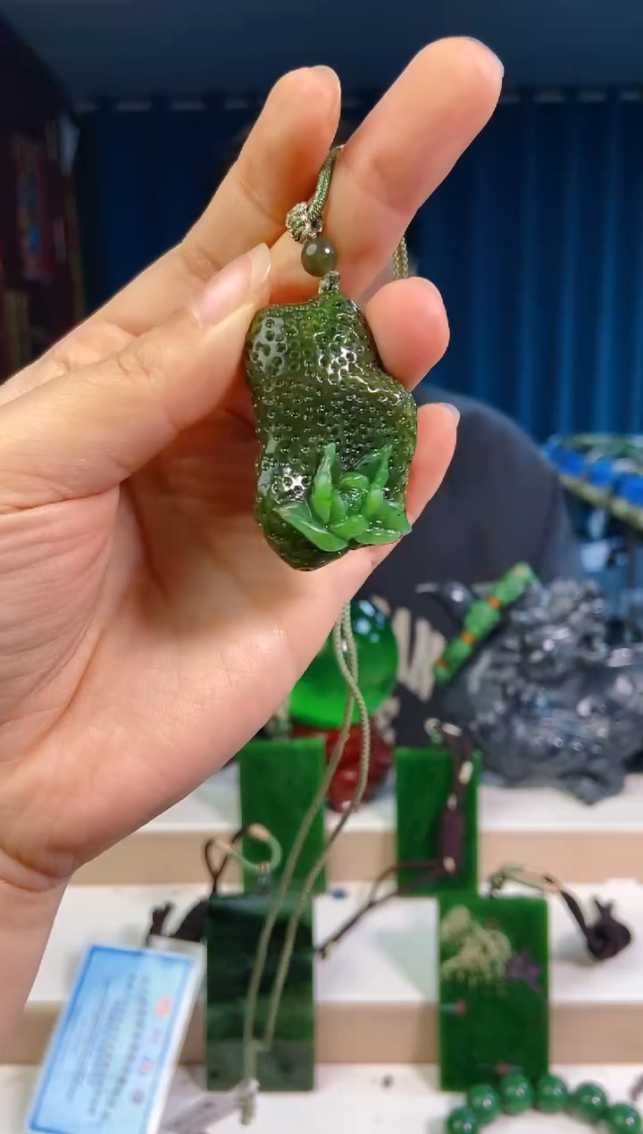 【闪购商品】和田玉挂件未镶嵌1