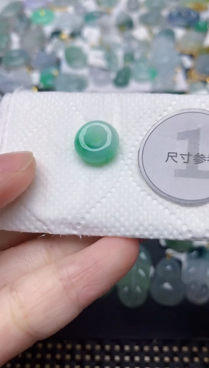 颈饰未镶嵌翡翠天然缅甸A货翡翠