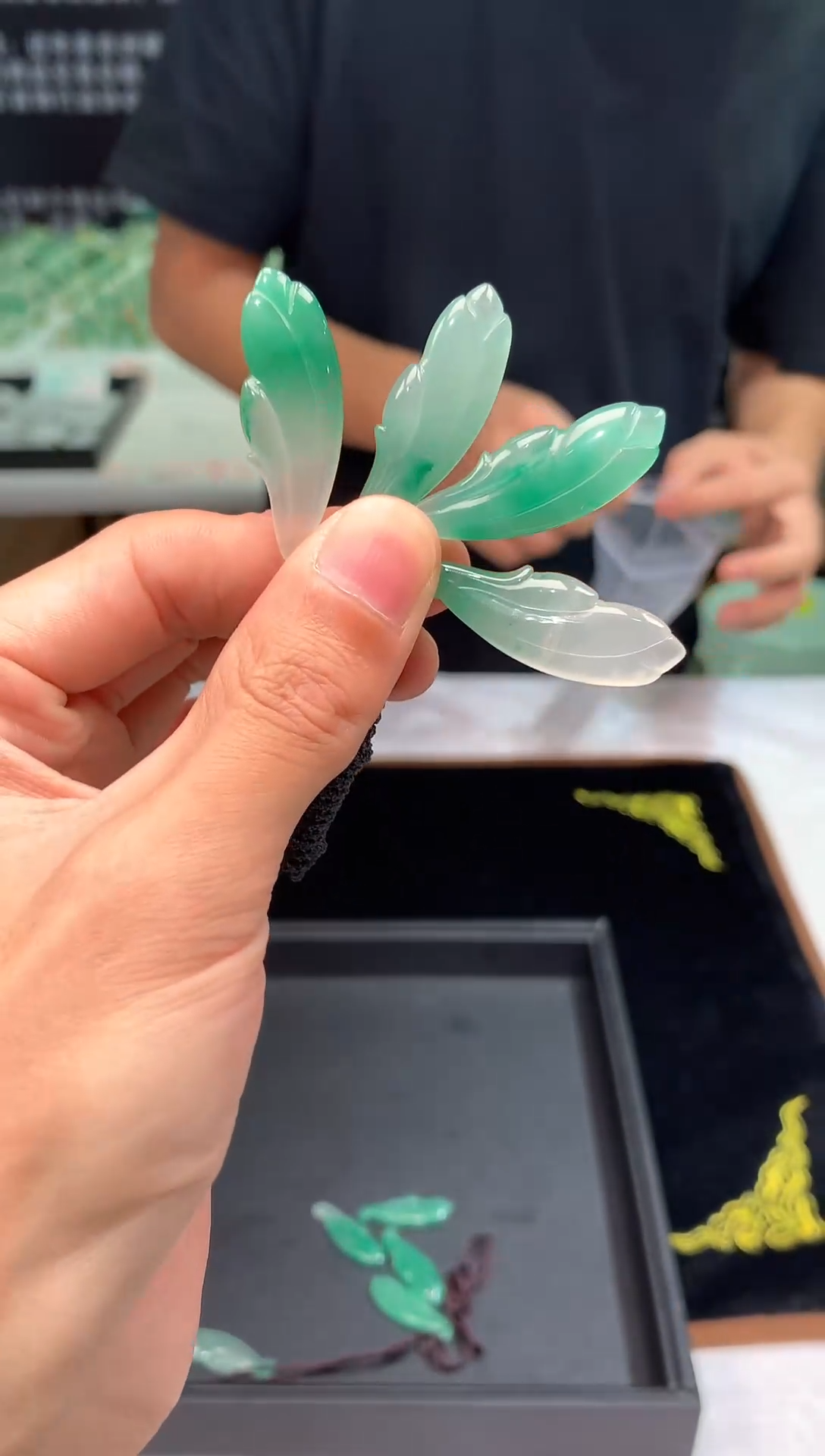 石英质玉挂件未镶嵌非洲翠挂件多样性发货其一